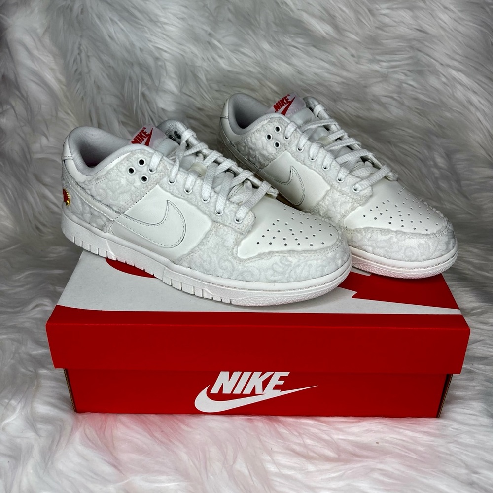 Nike Dunk Low - Picture 2 of 5